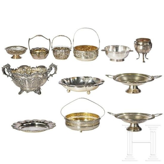 Twelve bowls and baskets in silver or silver-plated
