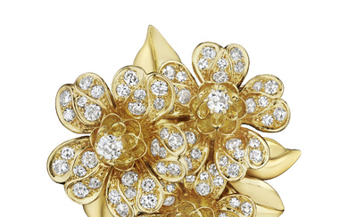 VAN CLEEF & ARPELS DIAMOND AND GOLD FLOWER BROOCH