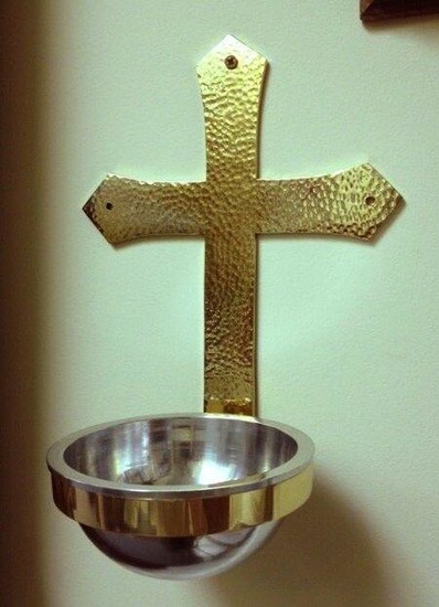 Very nice wall mounted Holy Water Font + (cross)