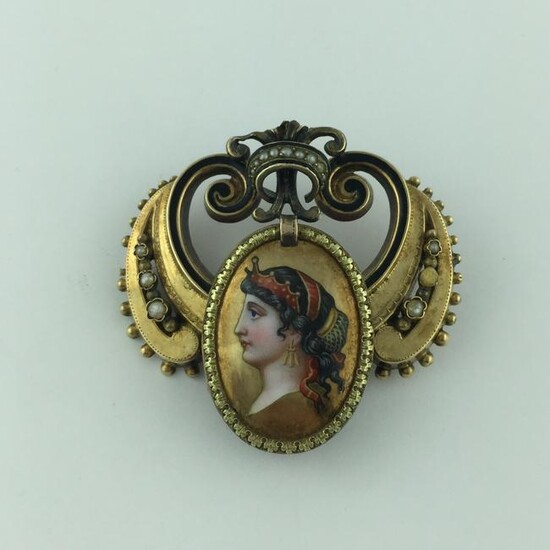Victorian yellow gold brooch