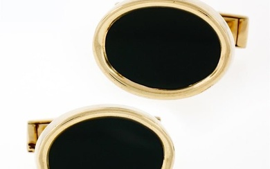 Vintage 14K Yellow Gold Classic Oval Cut Bezel Set Black Onyx Swivel Cuff Links