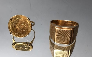 Yellow gold signet ring and signet ring decorated...