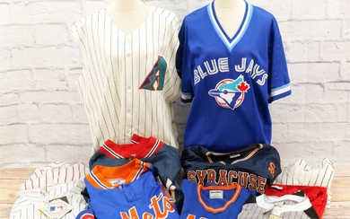 11 Pieces of Mixed Vintage MLB Clothing