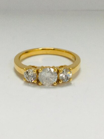 14ct Yellow Gold Diamond trilogy ring featuring centre,...