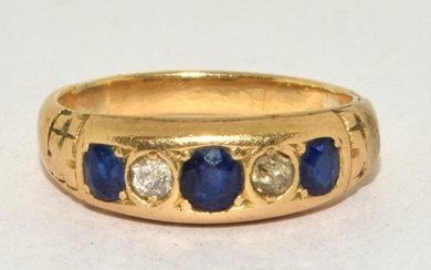 18ct gold ladies vintage 5 stone Diamond and sapphire ring s...