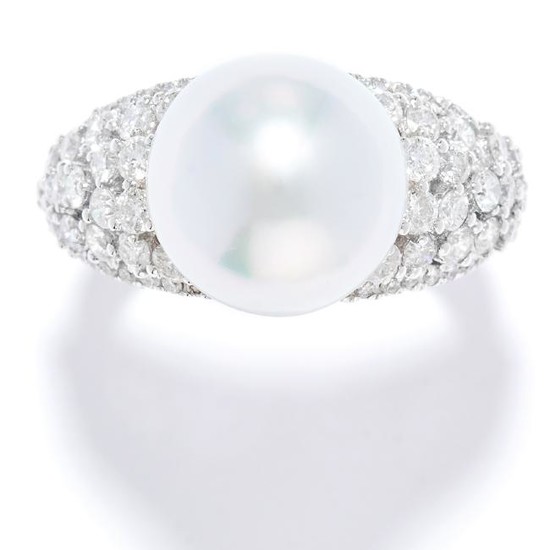 PEARL AND DIAMOND DRESS RING in 18ct white gold, set