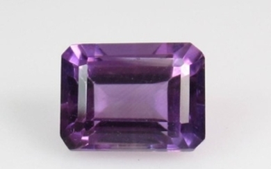 IGI Certified 1.73 Ct Genuine Purple Amethyst Emerald