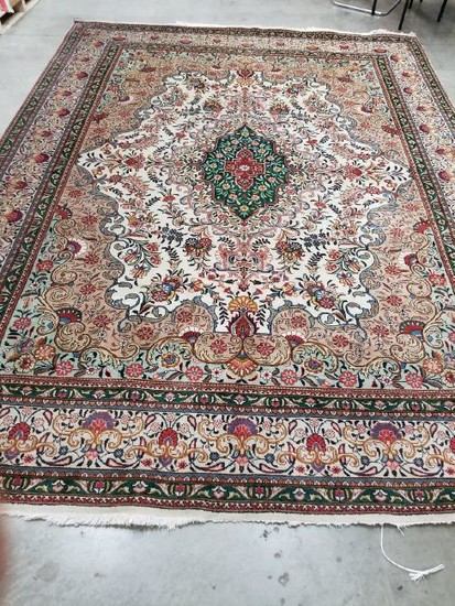 Persian Tabriz Wool pile hand knotted on a cotton