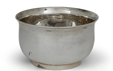 A George II silver bowl, London 1748, Thomas Whipham, of plain, circular form, 12.3cm dia., approx. weight 10.9oz Provenance: The Geoffrey and Fay Elliot collection.