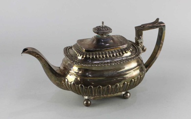 A George III silver tea pot