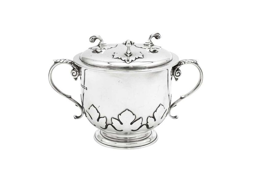 A George V sterling silver porringer cup and cover, London 1923 by Catchpole & Williams Ltd