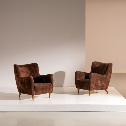 A PAIR ARMCHAIRS BY G. PONTI