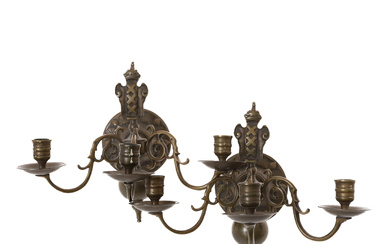 A PAIR OF REPRODUCTION SWEDISH BRASS WALL APPLIQUE, IN 17TH CENTURY STYLE.
