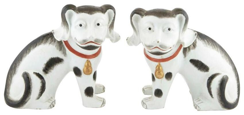 A Pair of Chinese Export Porcelain Dogs 19th Century