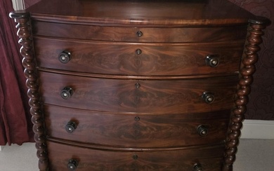 A Superb early 19th Century Mahogany bow front Chest of Draw...