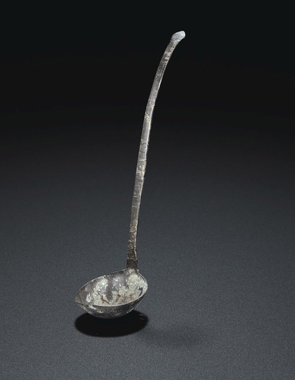 A TINNED-BRONZE LADLE, SIX DYNASTIES PERIOD (AD 222-589)