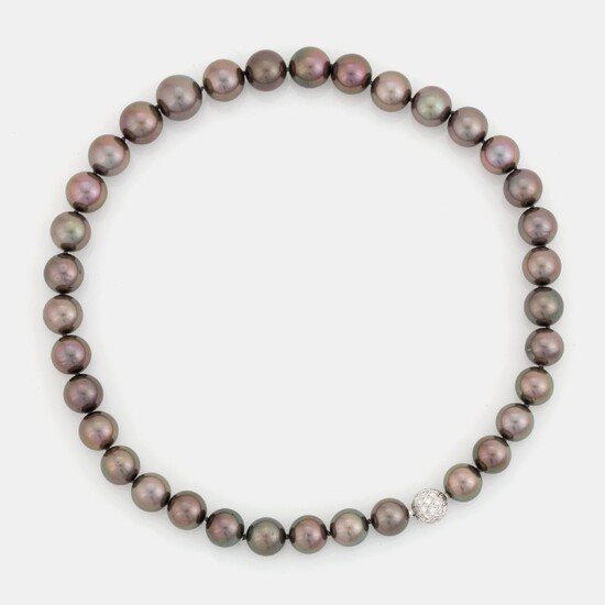 A Tahitian cultured pearl necklace with an 18K white gold clasp set with round brilliant-cut diamonds