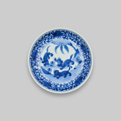 A blue-and-white saucer-dish