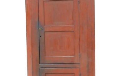 American (2) door corner cupboard, early 19th