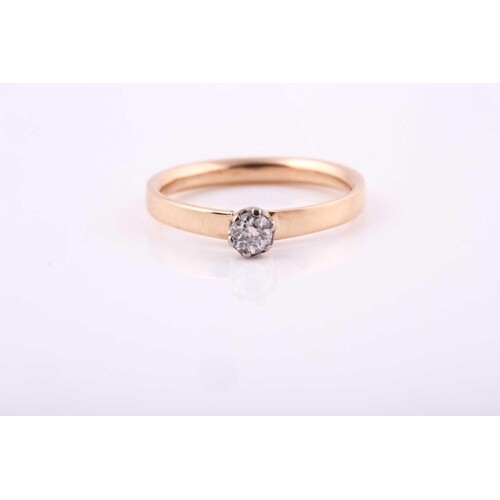 An 18ct yellow gold single stone ring with a round old-cut D...