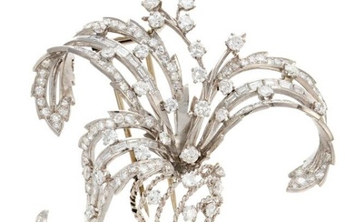 An Impressive Diamond Flower Brooch in Platinum
