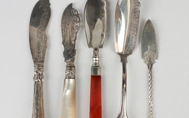 An early Victorian silver butter knife with agate handle, Birmingham 1839 by George Unite, length 18