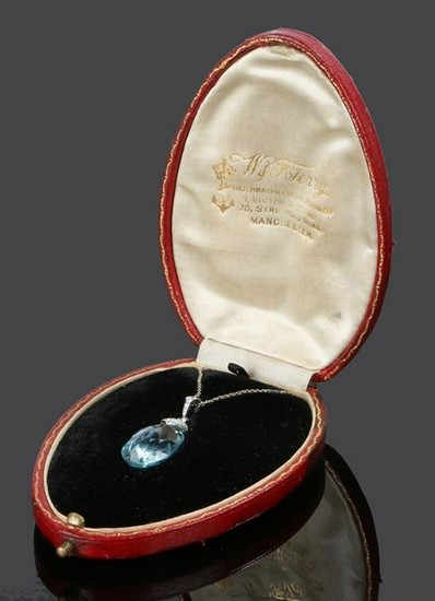Aquamarine and diamond set pendant necklace, the pear