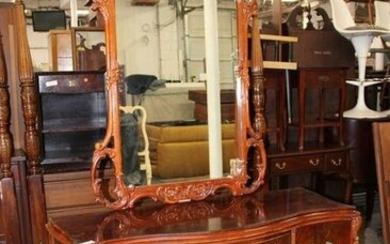 Beautiful vintage mahogany carved vanity with mirror