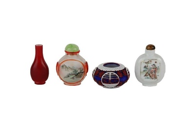 Chinese Peking Glass Small Pot