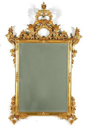 Chippendale style carved giltwood mirror
