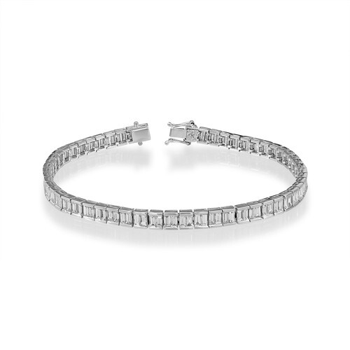 Diamond bracelet set with 5.53ct. diamonds. This Diamond Lin...