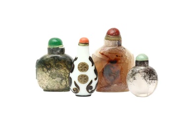 FOUR CHINESE SNUFF BOTTLES 清 鼻煙壺四件