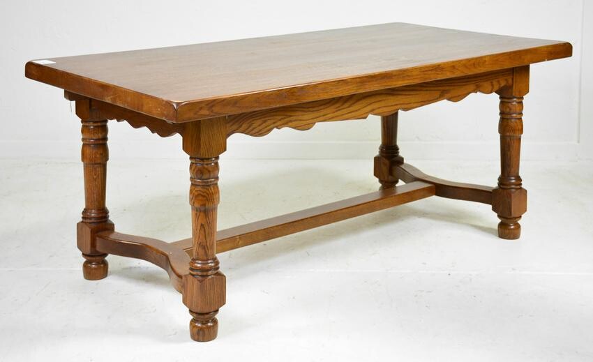 Farmhouse Oak Table With Turned Legs