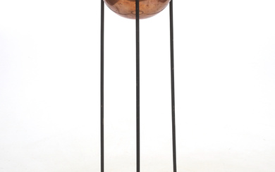 HANS-AGNE JAKOBSSON. Floor basin / bowl, copper and wrought iron, Markaryd, 1950s/60s.
