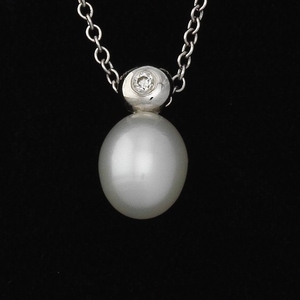 Ladies' Gold, Pearl and Diamond Pendant on Chain