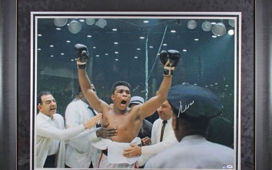 Muhammad Ali Signed Framed 26x34 Photo Auto 10! PSA/DNA Itp #3A74501
