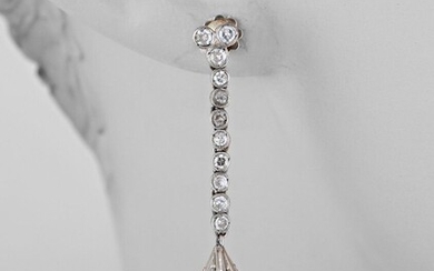 Paire de pendants d'oreilles en or 750 millièmes... - Lot 80 - Vasari Auction