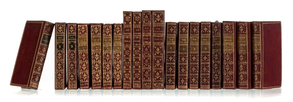 RELIURE Ensemble de 20 ouvrages XVIIIe in-16 et 18 reliés plein maroquin rouge à dos lisses ornées et dorés