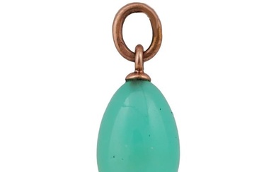 RUSSIAN 14K GOLD AND HAND CARVED JADE EGG PENDANT