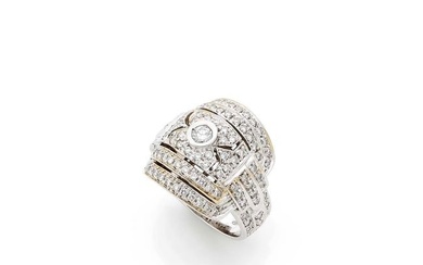 Ring with domed table in 18k white gold (750‰) set with round-cut diamonds including a larger