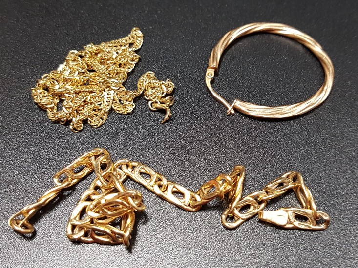 SELECTION OF NINE CARAT GOLD JEWELLERY comprising a bracelet...