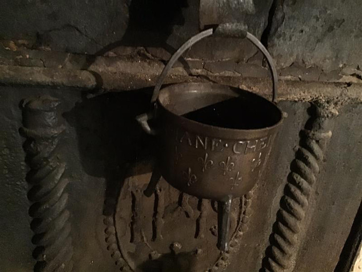 Small cast iron tripod wedding pot in the...