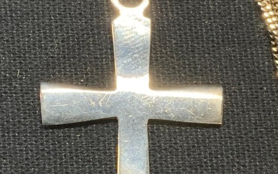 Sterling Silver Cross Pendant Necklace NWT