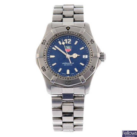 TAG HEUER - a stainless steel 2000 Series bracelet watch, 33mm.