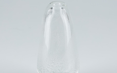 TAPIO WIRKKALA. VASE, clear glass with soda bubbles, signed Tapio Wirkkala Iittala, 1940s.