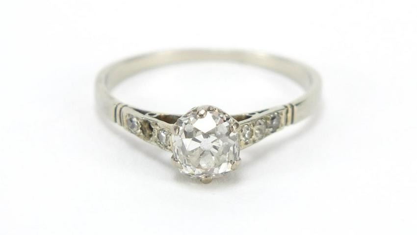 Unmarked white gold diamond solitaire ring (tests as