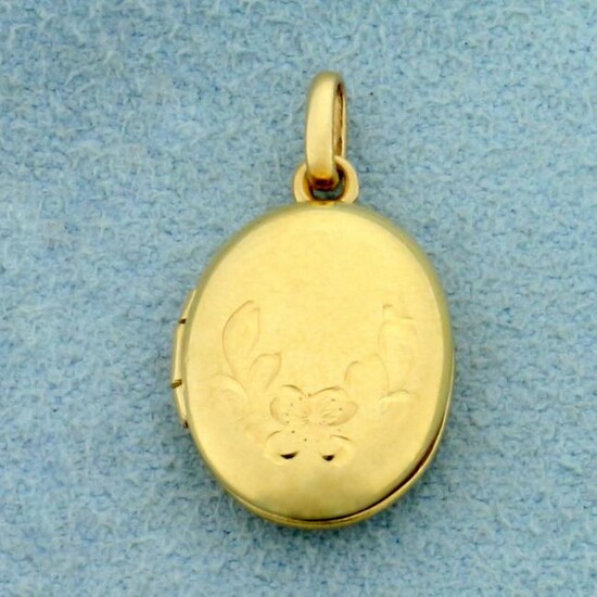 Vintage Etched Locket in 14K yellow Gold