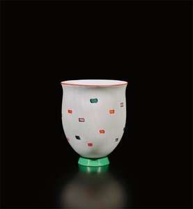 Yoichi Ohira, Unique vase