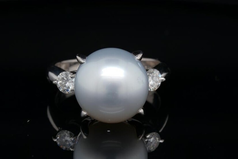 12mm Pearl, 0.30ctw VS2-SI1/G-H Diamond Platinum Ring
