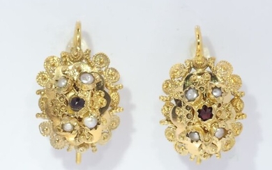 14 kt. Yellow gold - Earrings, Short hanging, Antique Victorian, Anno 1890 - Pearl - Garnets, NO RESERVE PRICE